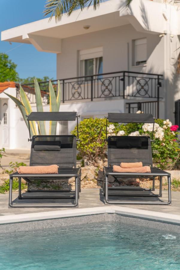 Propodes Luxury Villa Pastida ภายนอก รูปภาพ